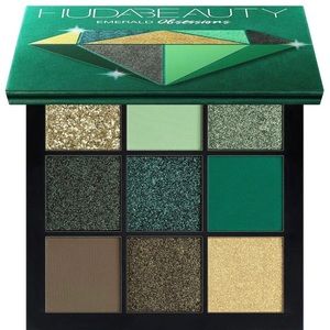 HUDA BEAUTY Emerald Obsessions eyeshadow palette